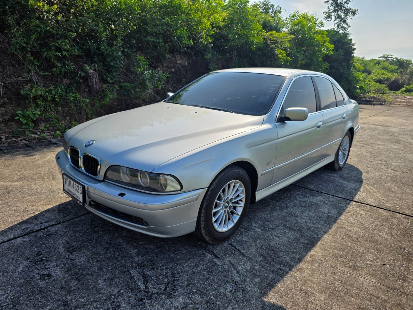 BMW 523iA — фото 5