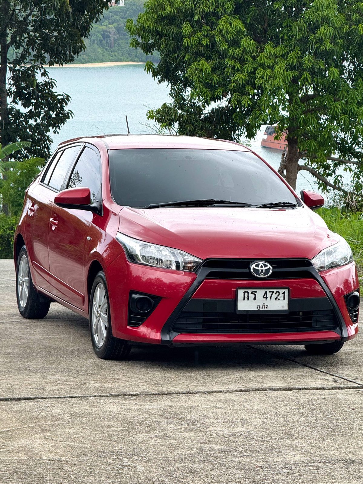 Toyota YARIS в аренду на Пхукете