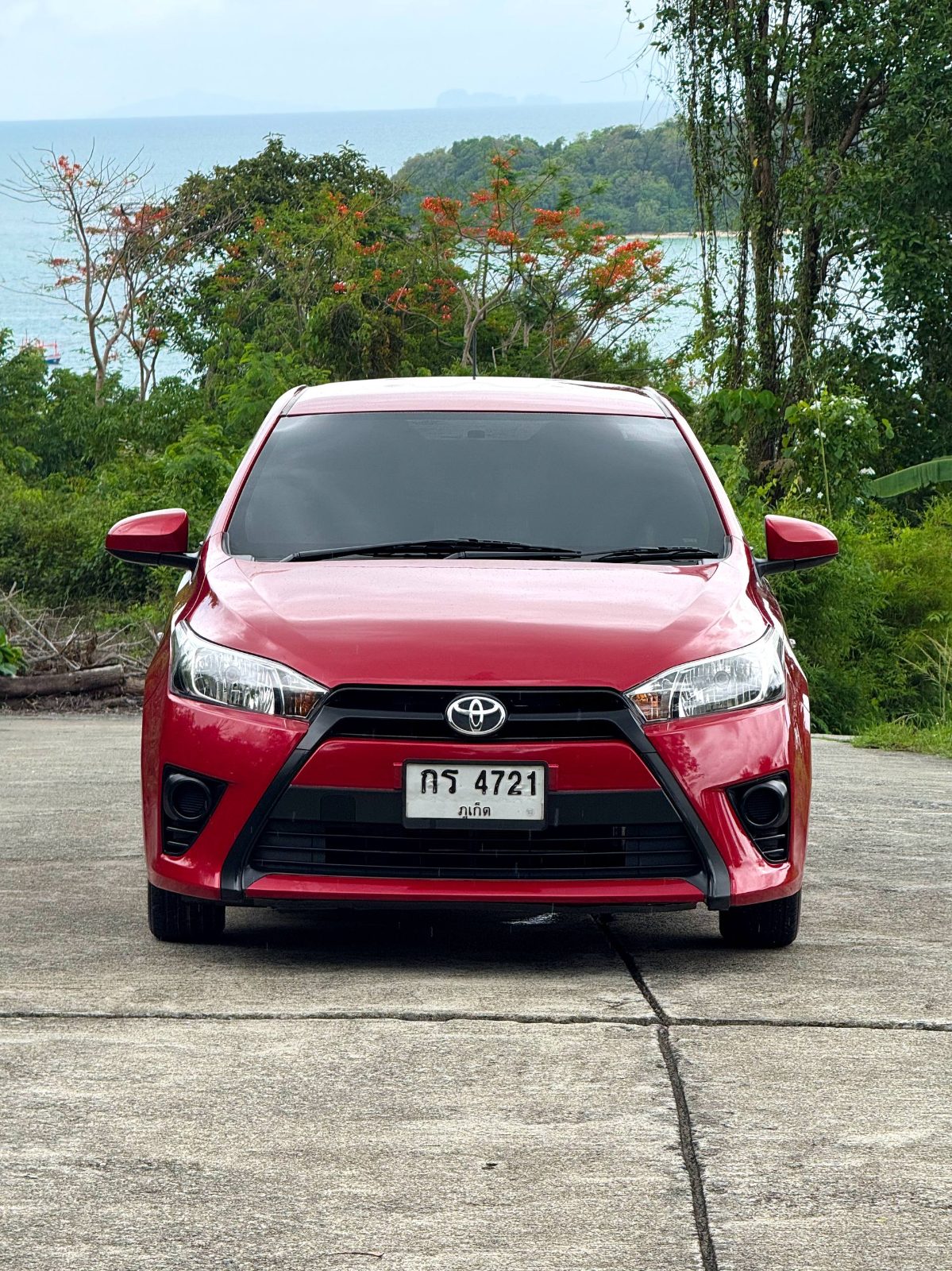 Toyota YARIS — photo 2