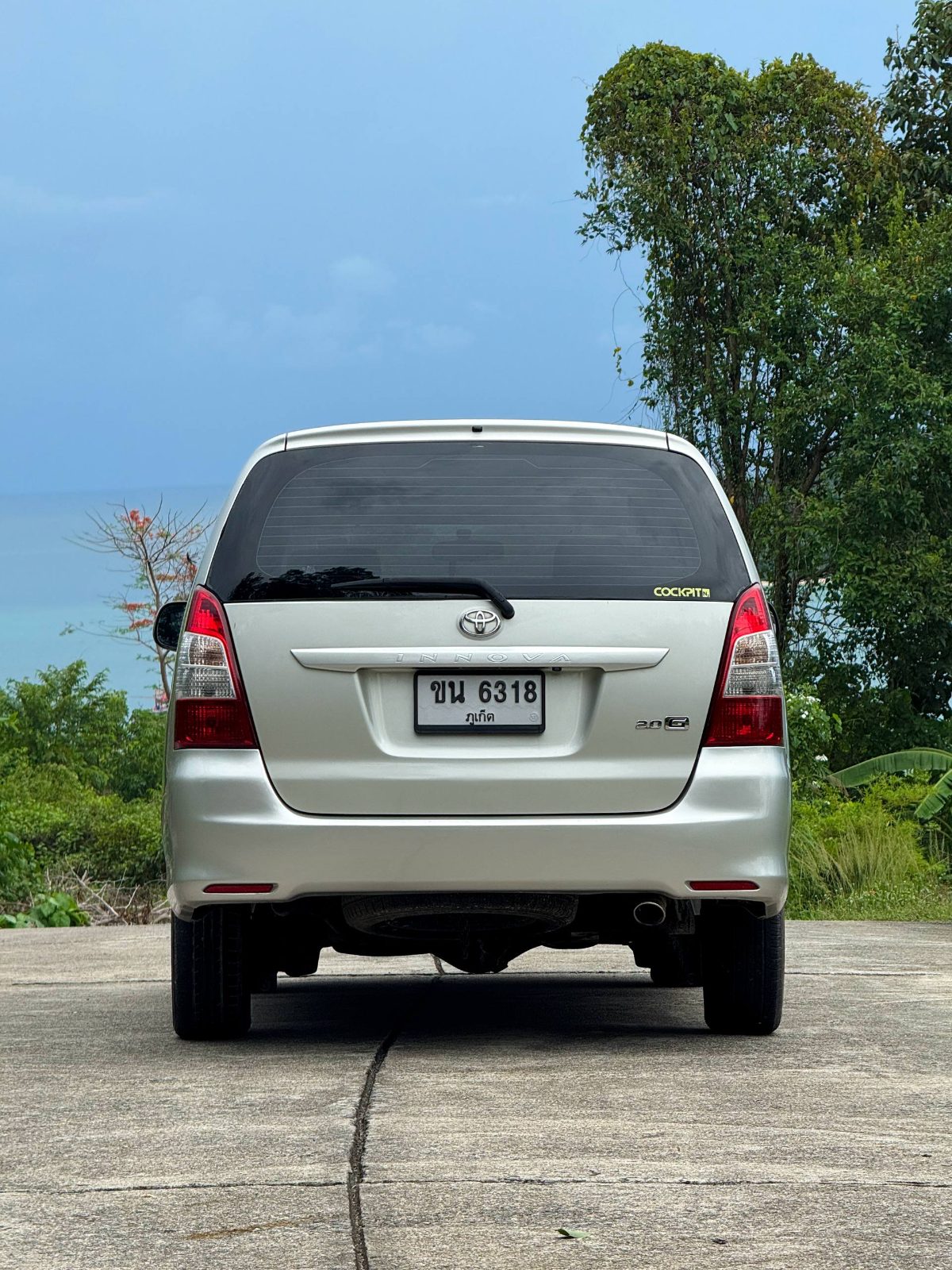 Toyota Innova — photo 5