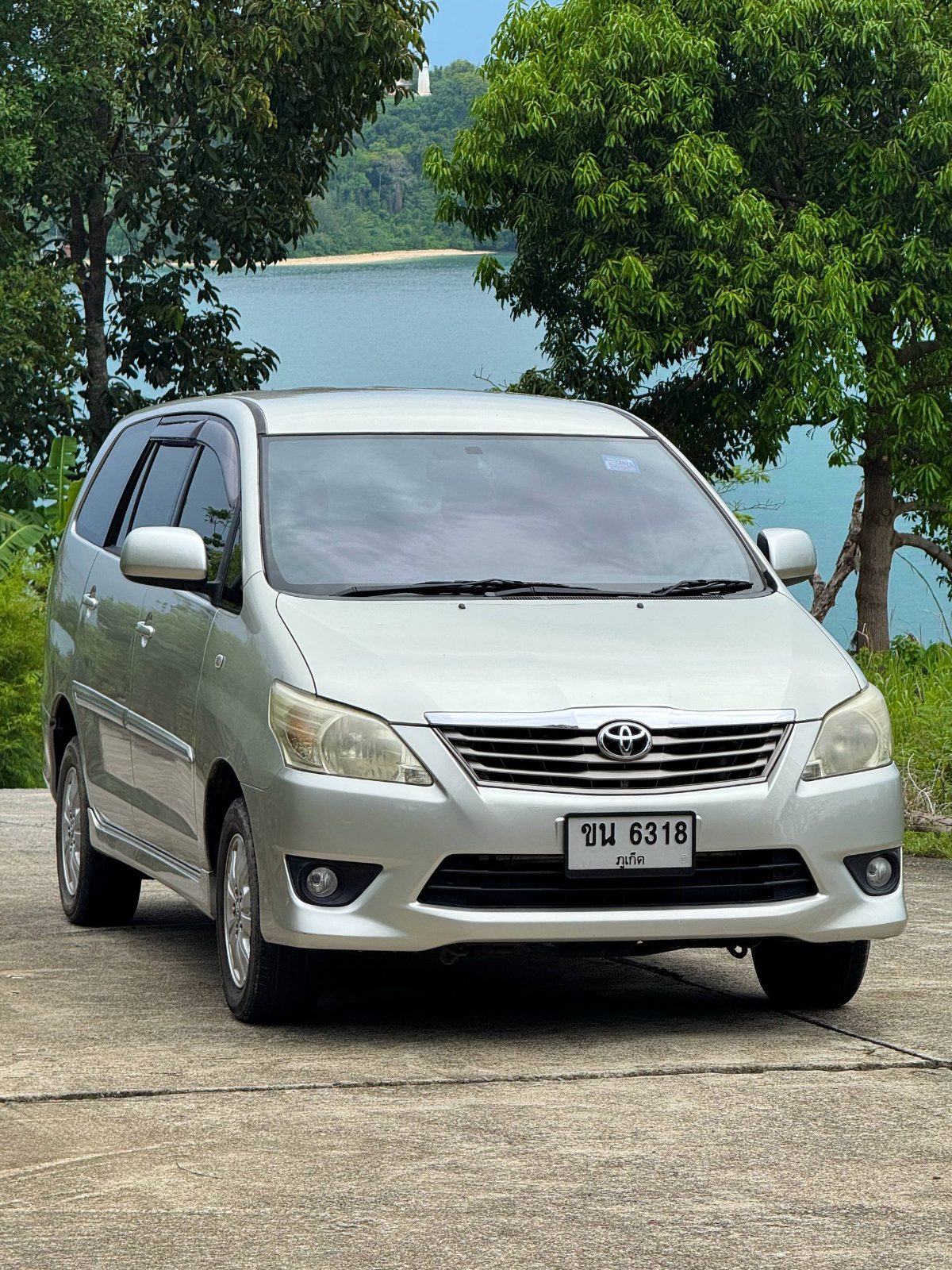 Toyota Innova в аренду на Пхукете