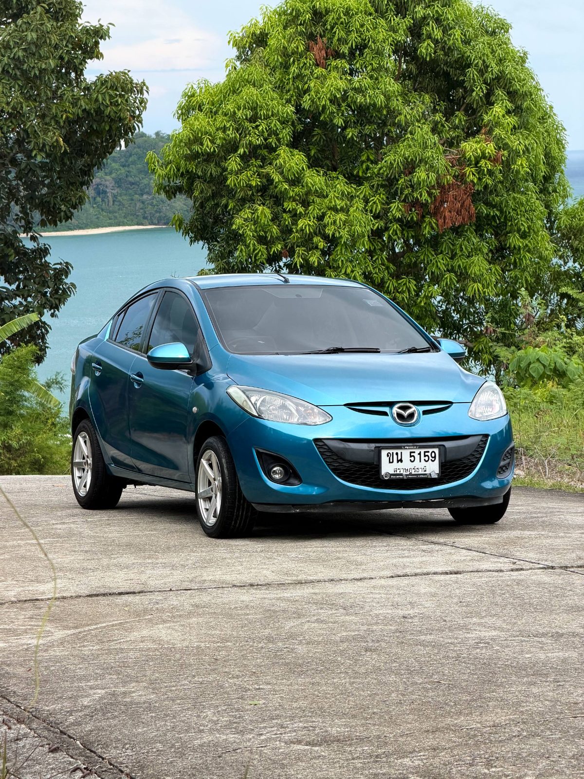 Mazda 2 в аренду на Пхукете