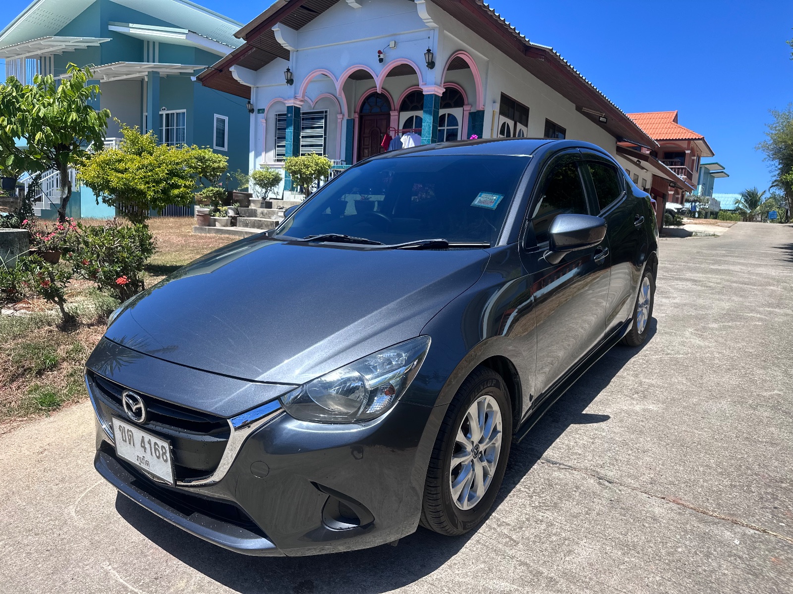 Mazda 2 в аренду на Пхукете
